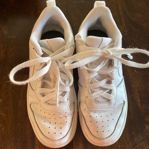 Nike Borough kids 3.5Y all white sneakers